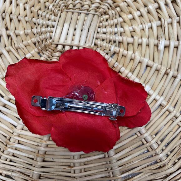 Red Rose Glitter Edge Hair Clip Handmade - Picture 2 of 2